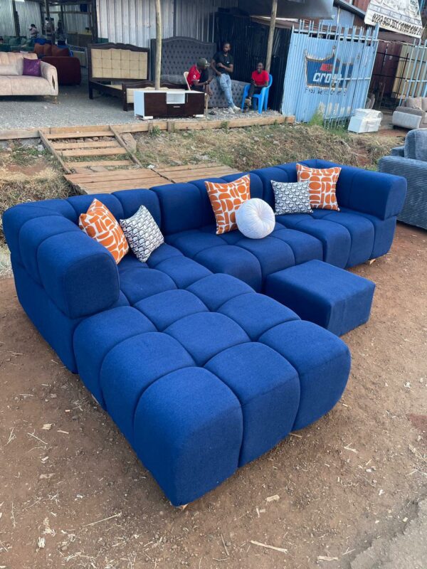 Bubble seat with ottoman