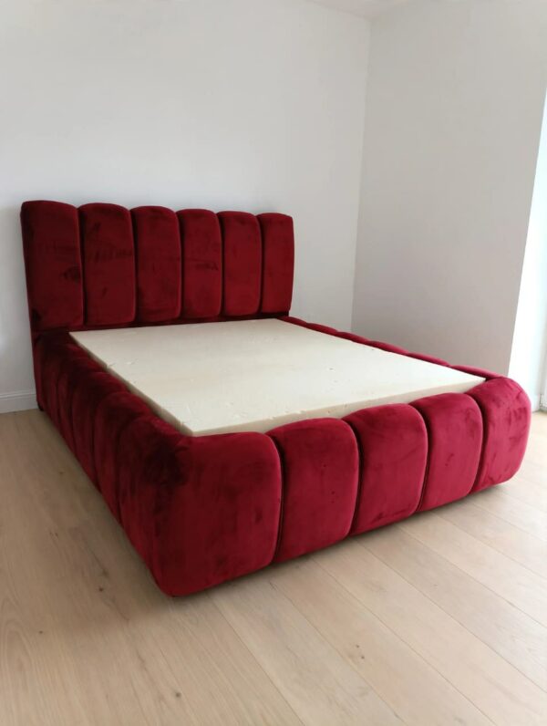 Luxury burgundy Bubble Bed
